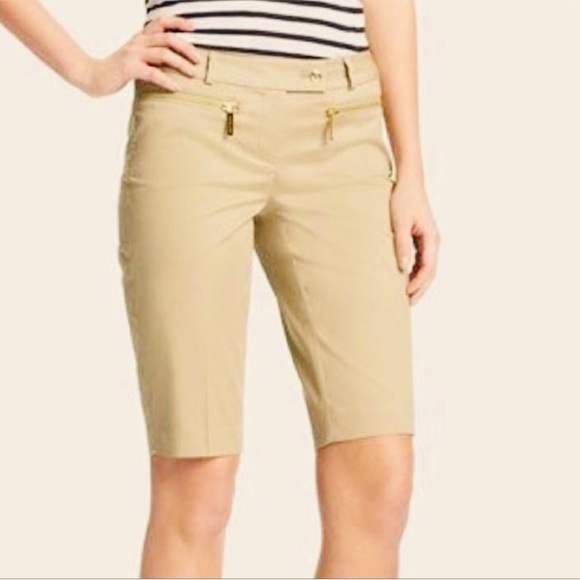MICHAEL KORS~Size 14~ Tan Bermuda Walking Shorts ~Leather Pocket Zipper ~Women’s - Picture 1 of 15